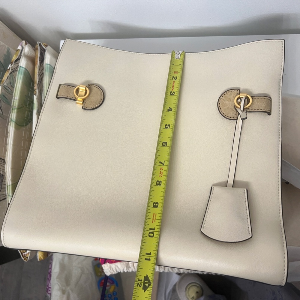 Lee Radziwill Double Bag contrasts - Picture 9 of 14